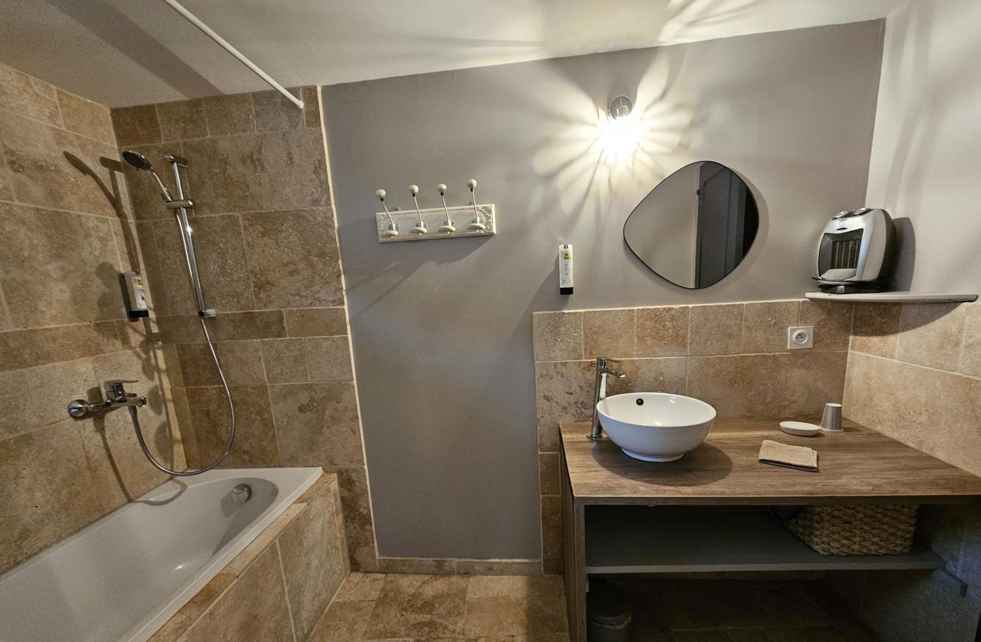 Hotel La Fontaine De Rocoule Rochefort-en-Valdaine Zewnętrze zdjęcie